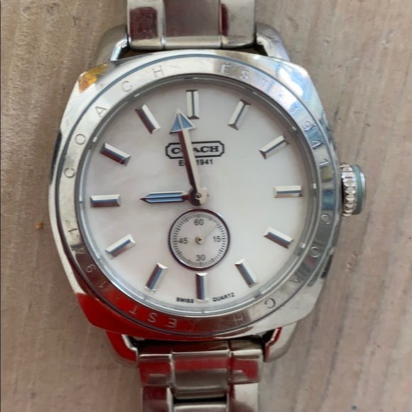 Coach Watch - Picture 3 of 4